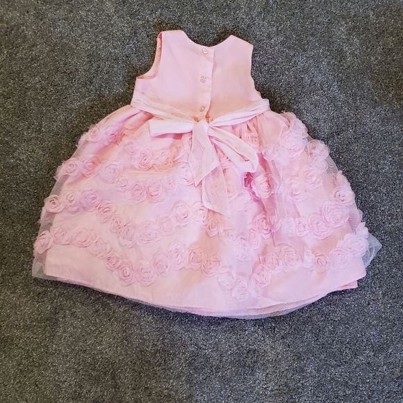 Dress - Picture 2 of 5